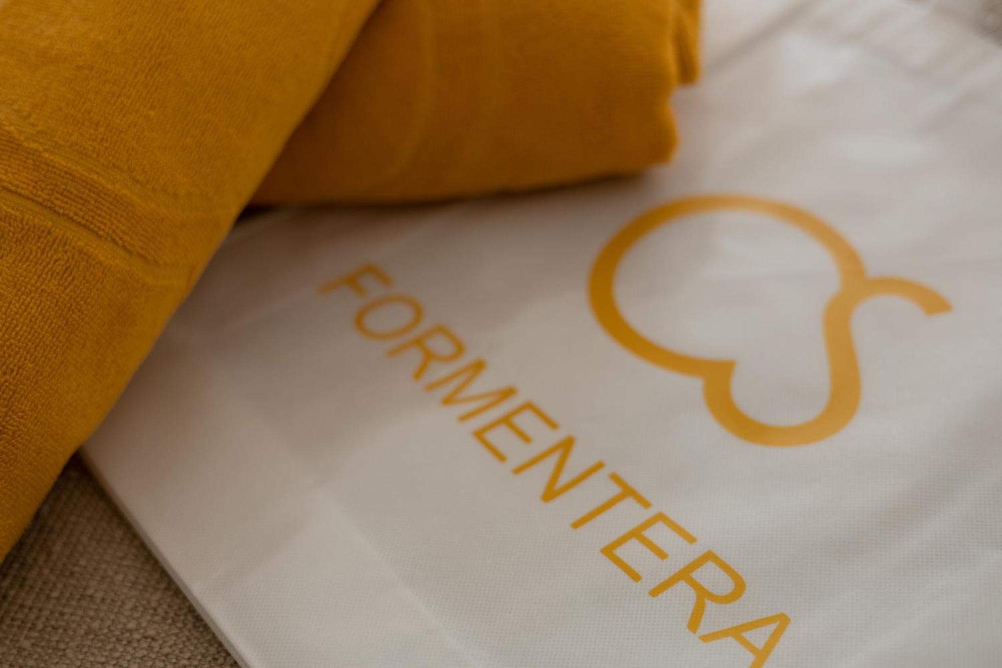 Apartamentos Es Calo Dış mekan fotoğraf