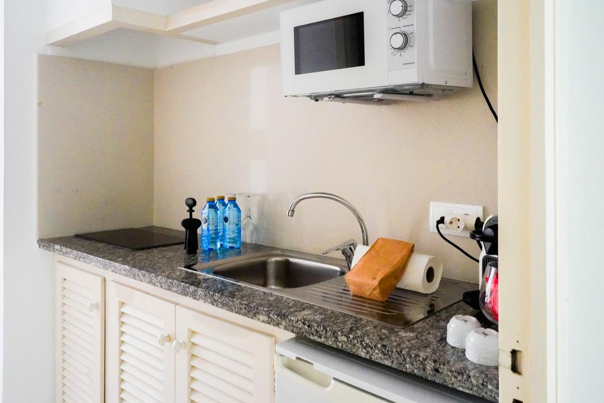 Apartamentos Es Calo Dış mekan fotoğraf